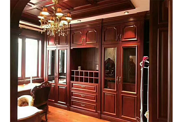 Wine Cabinet